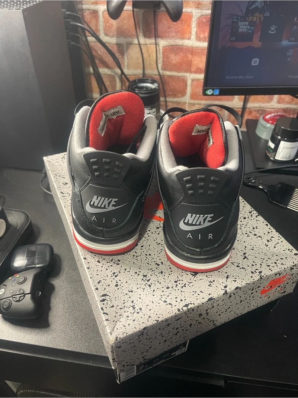 Jordan Air Jordan 4 Retro (GS) Black/Red/Cement Grey Box